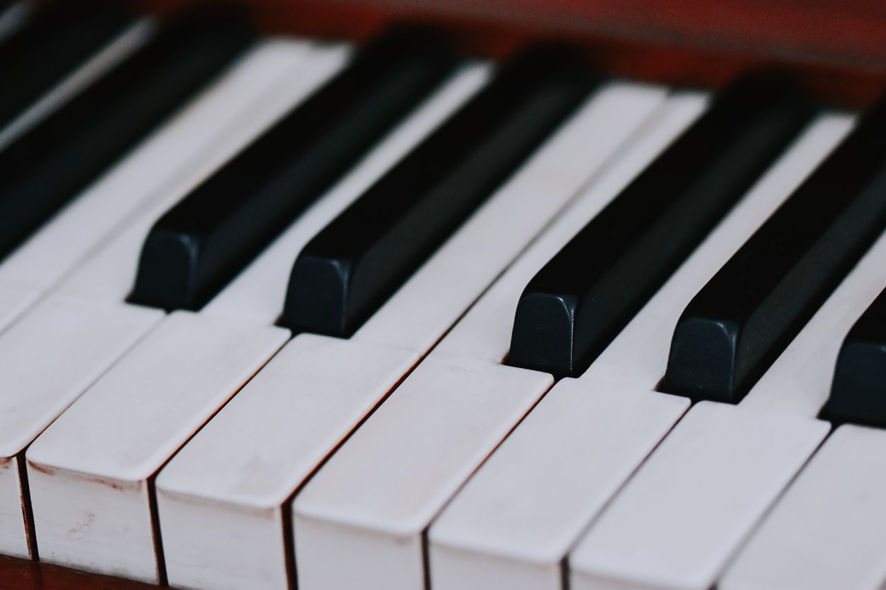 Le top 5 des meilleures locations de pianos pour musique classique à Paris (2026)